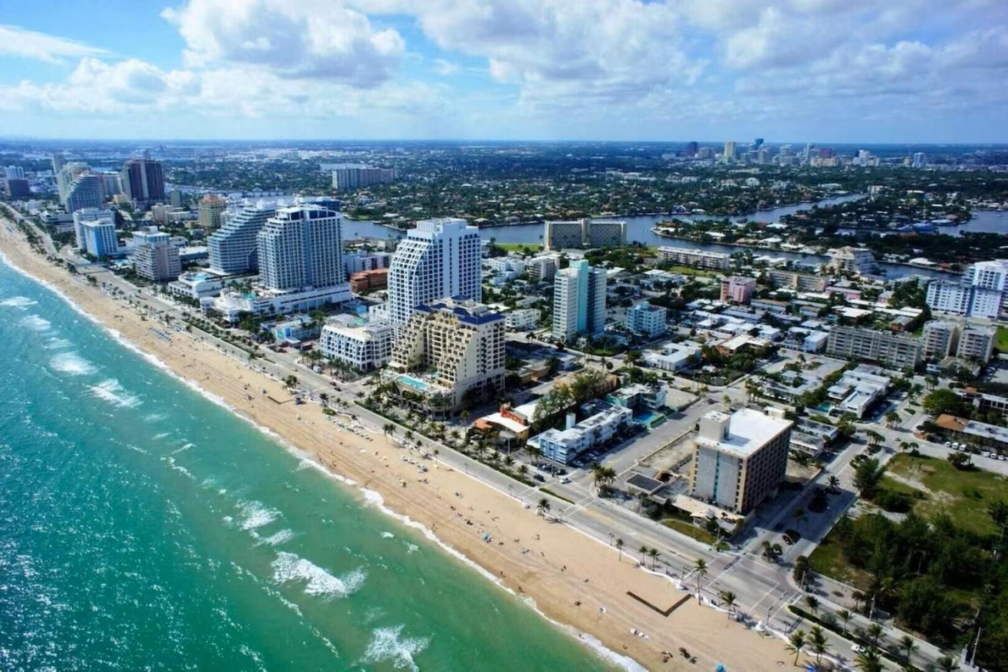 Fort Lauderdale Beach Resort By Vacatia Exterior photo