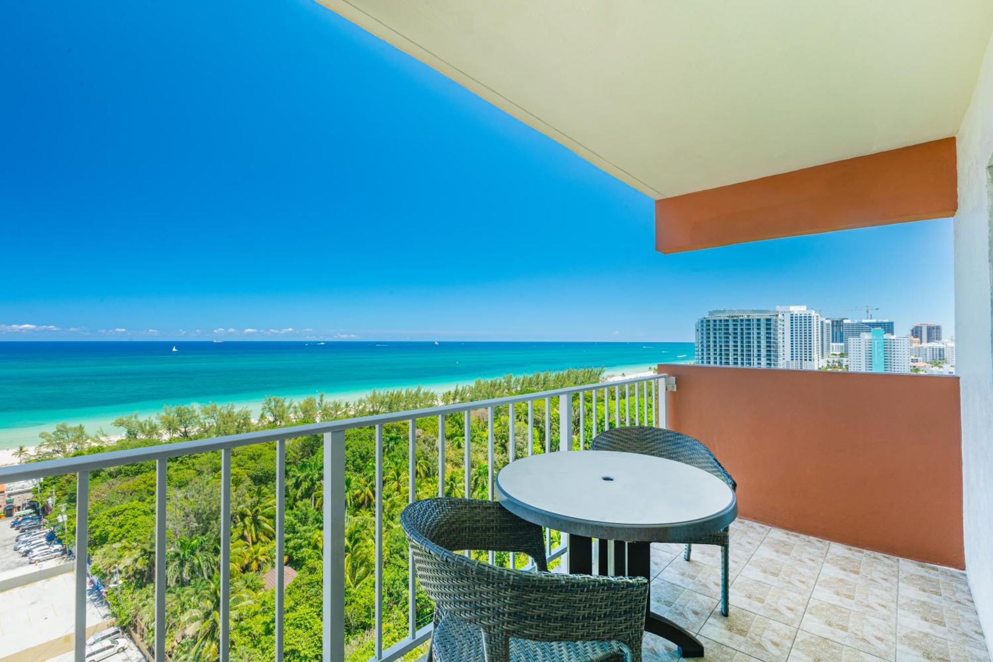 Fort Lauderdale Beach Resort By Vacatia Exterior photo